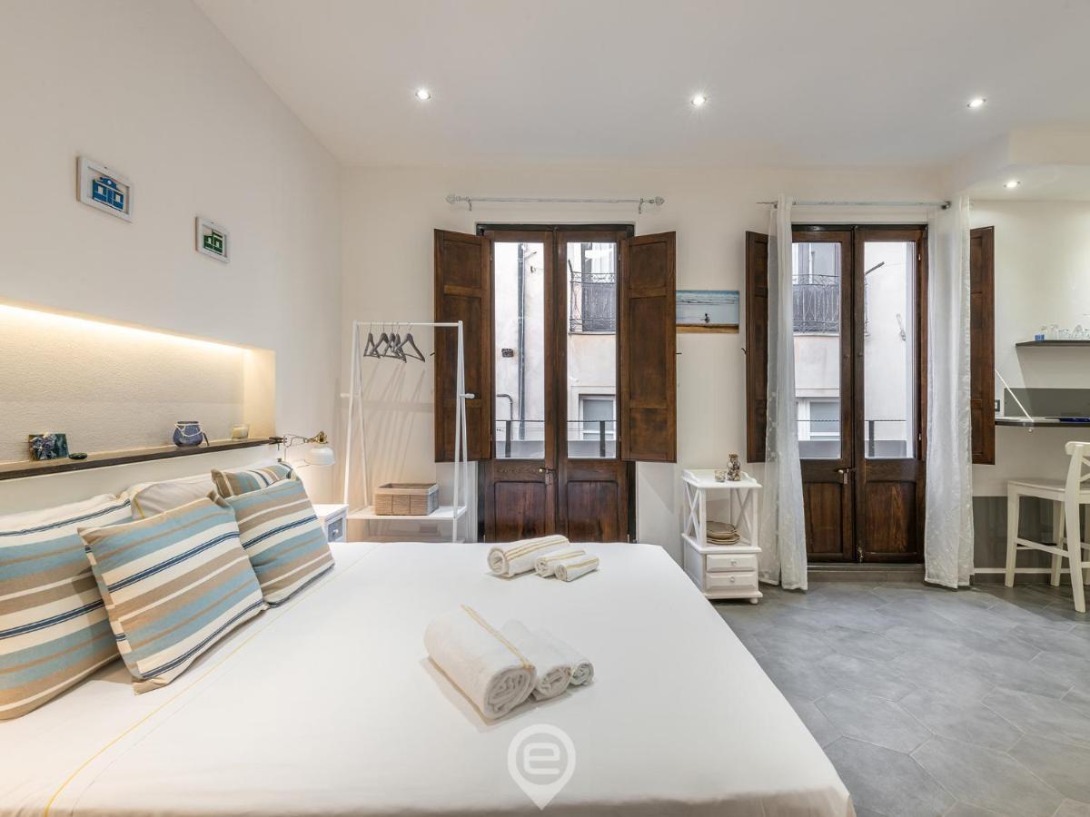 Apartment 73